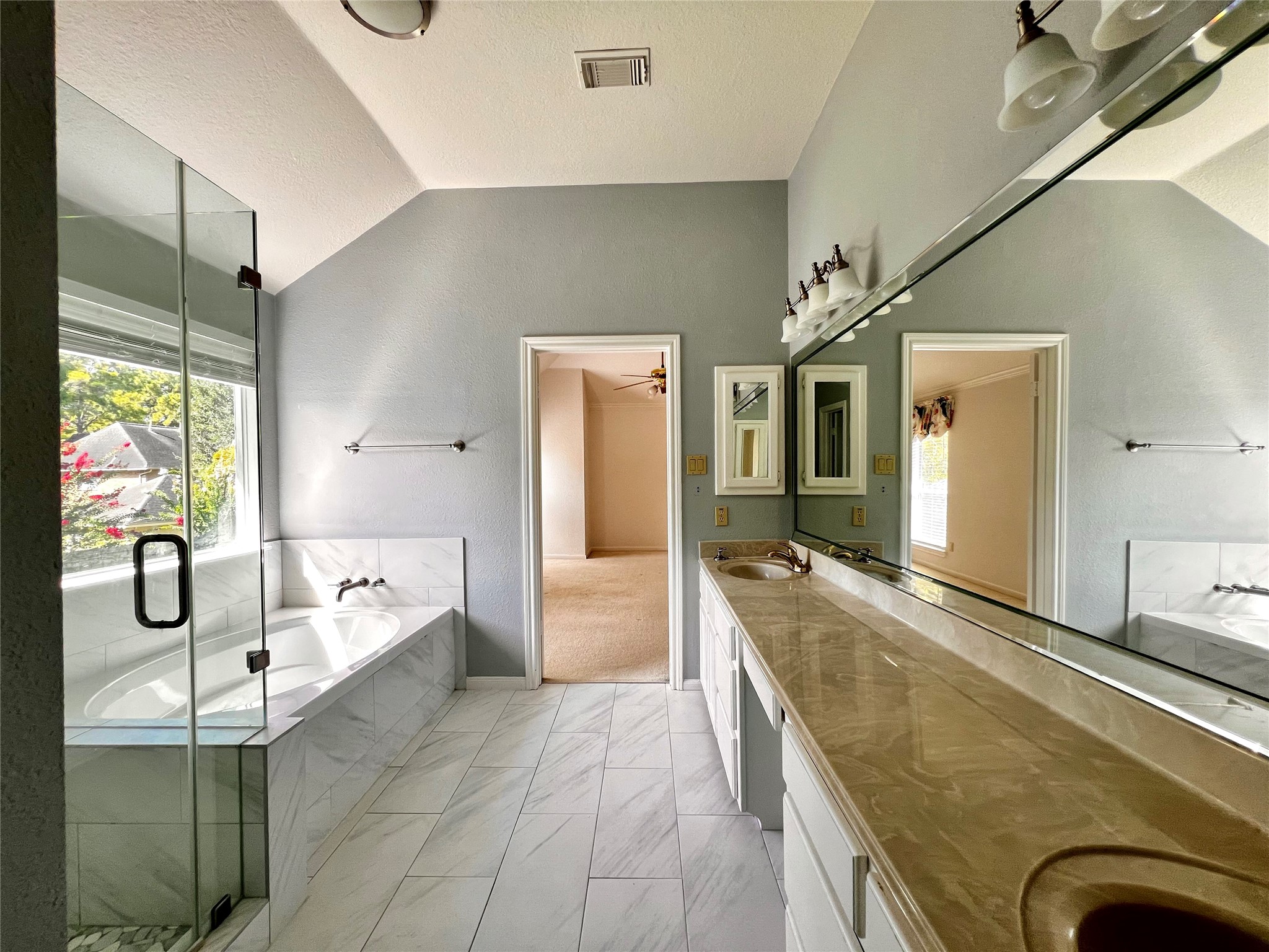 16911 Ascot Meadow Drive Property Photo 1