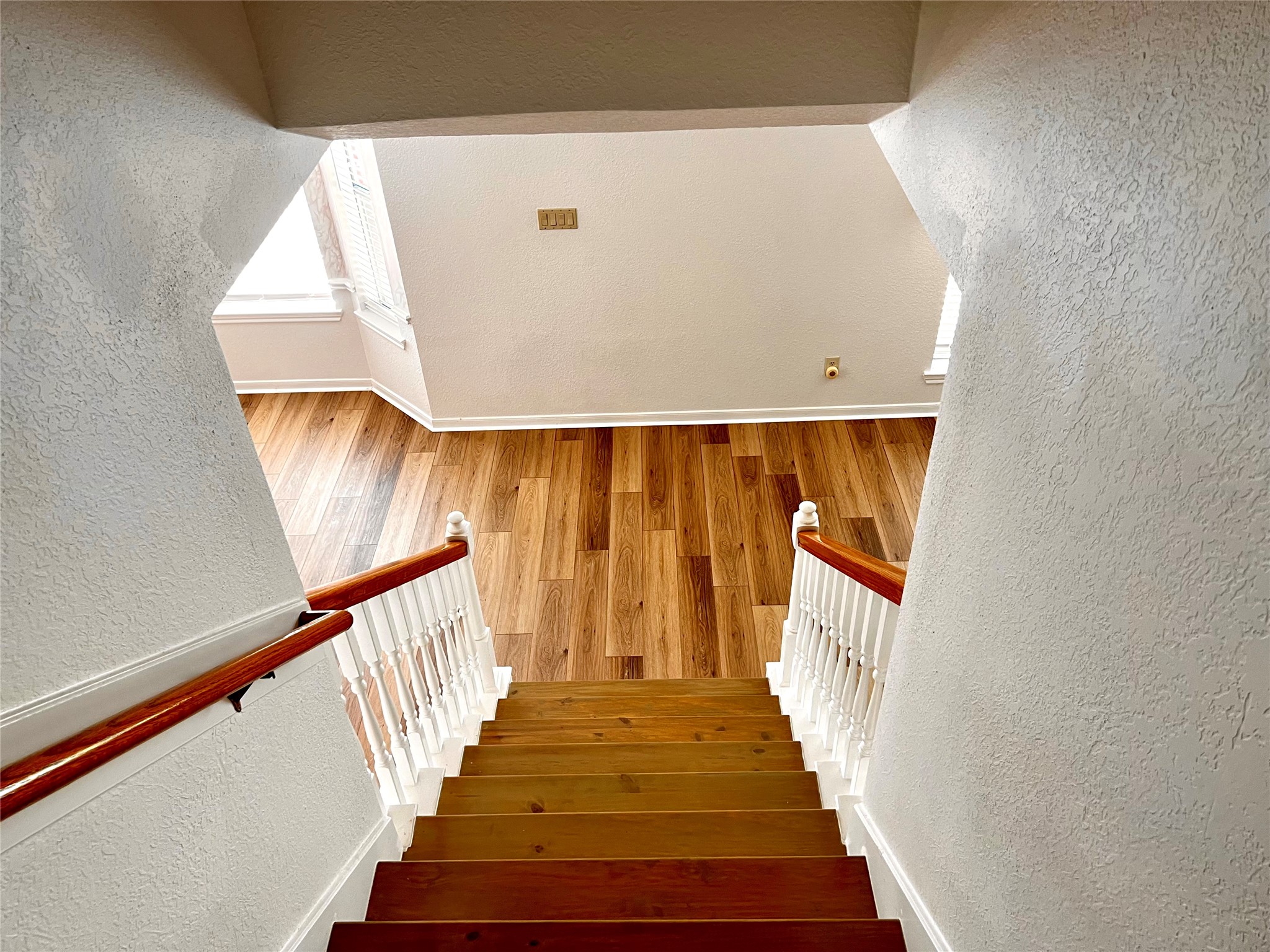 16911 Ascot Meadow Drive Property Photo 18