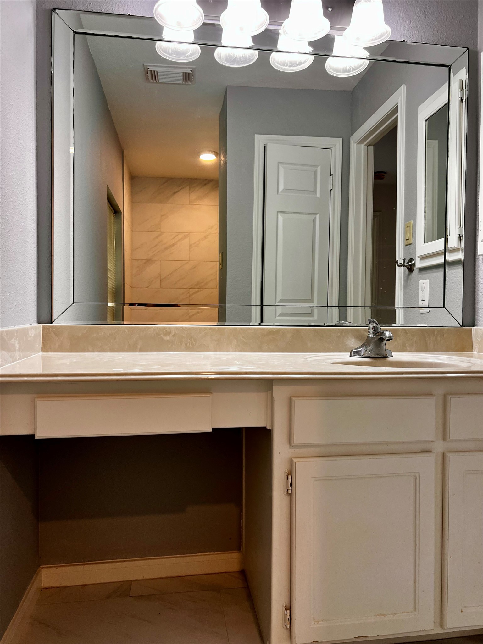 16911 Ascot Meadow Drive Property Photo 23