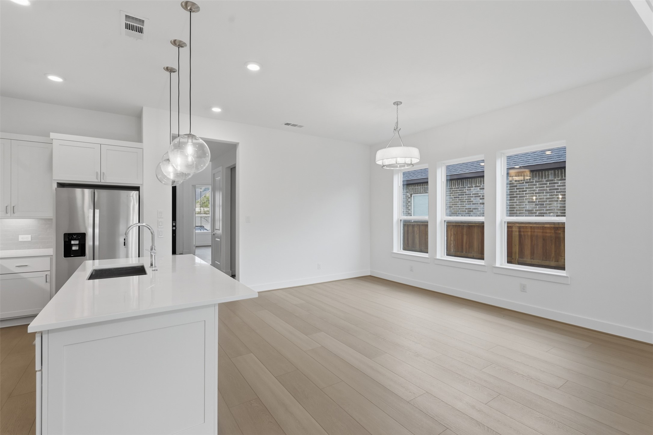 7106 Carriage Light Drive Property Photo 9