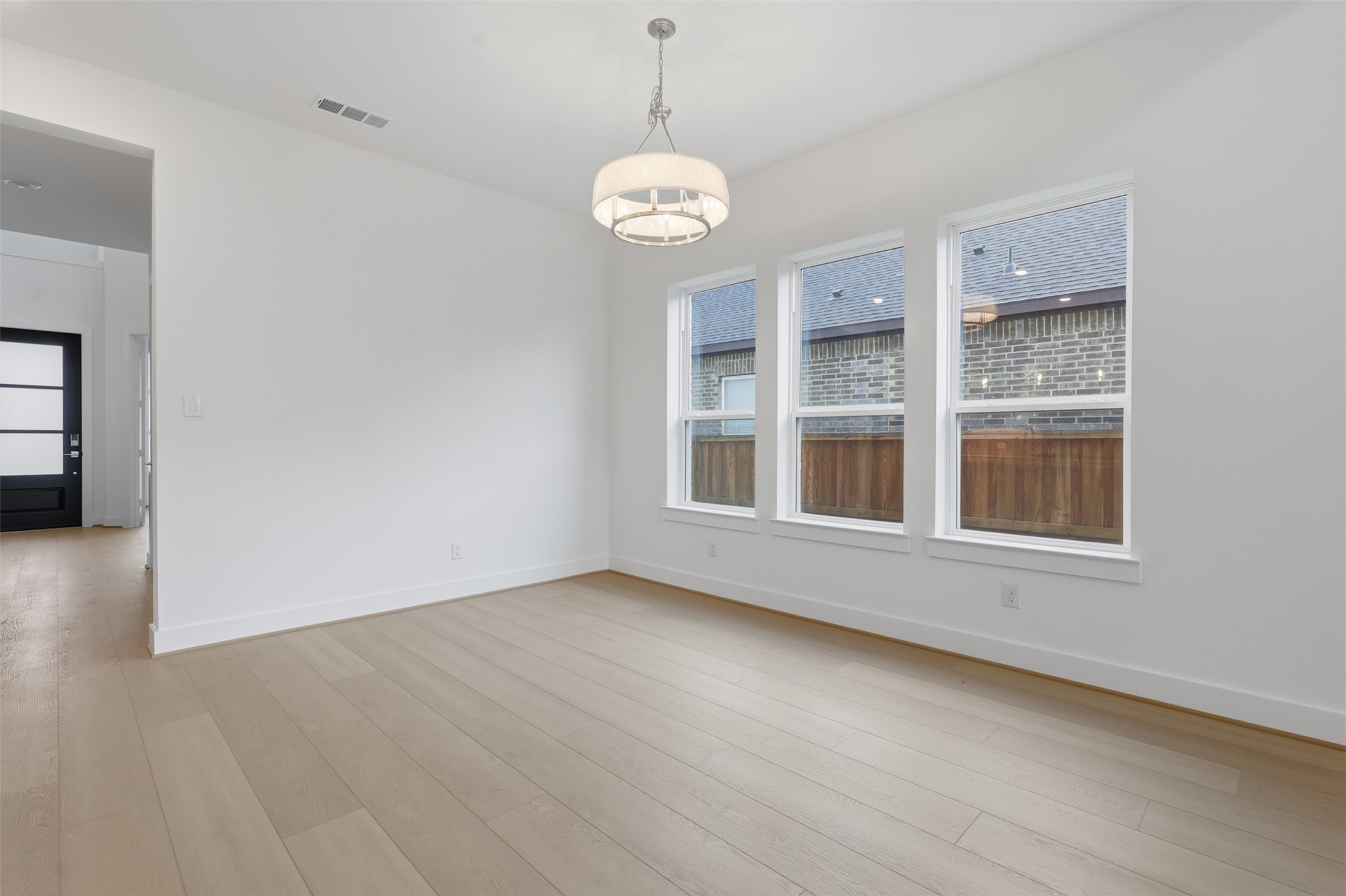 7106 Carriage Light Drive Property Photo 10