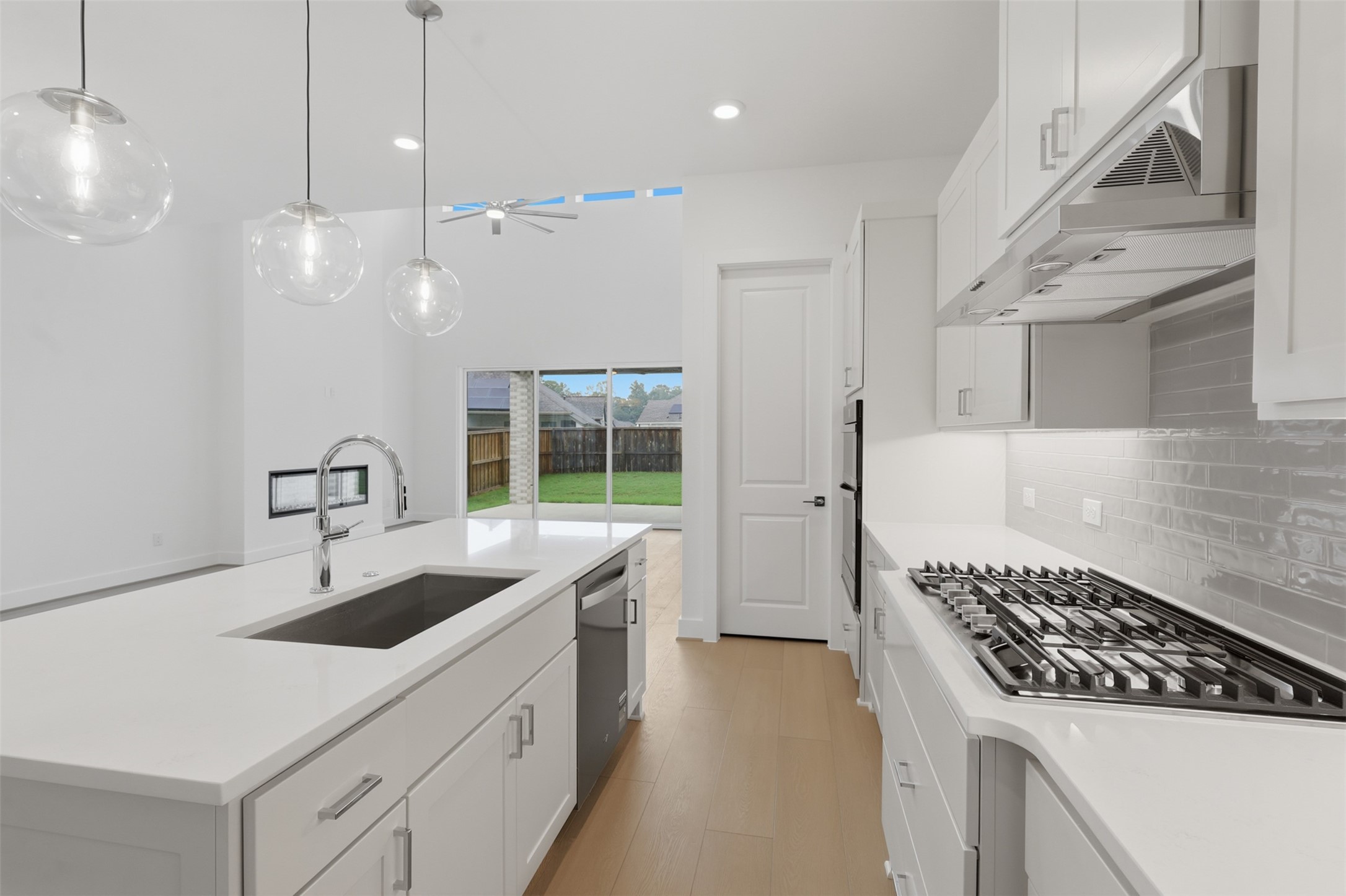 7106 Carriage Light Drive Property Photo 13