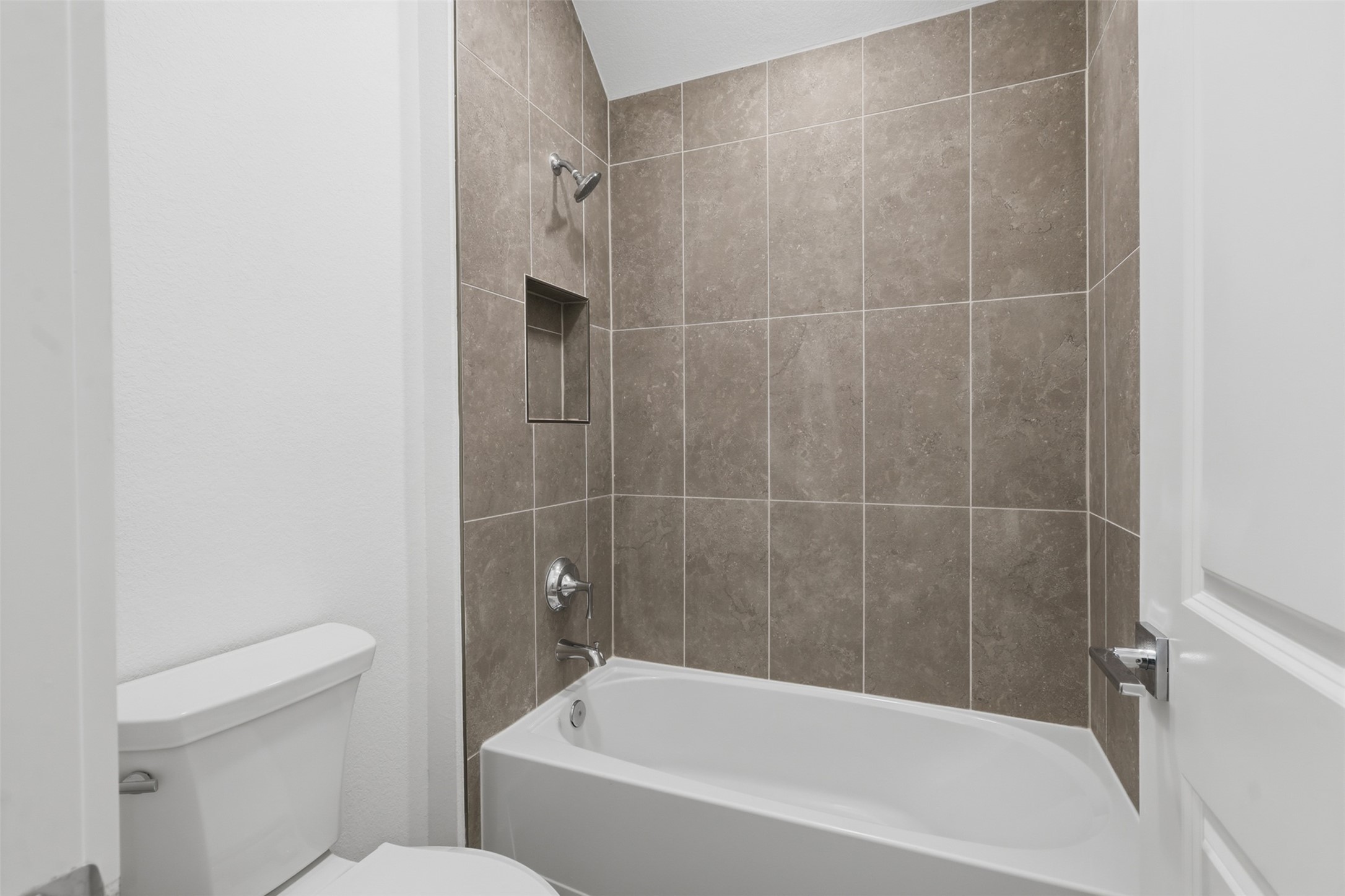 7106 Carriage Light Drive Property Photo 28