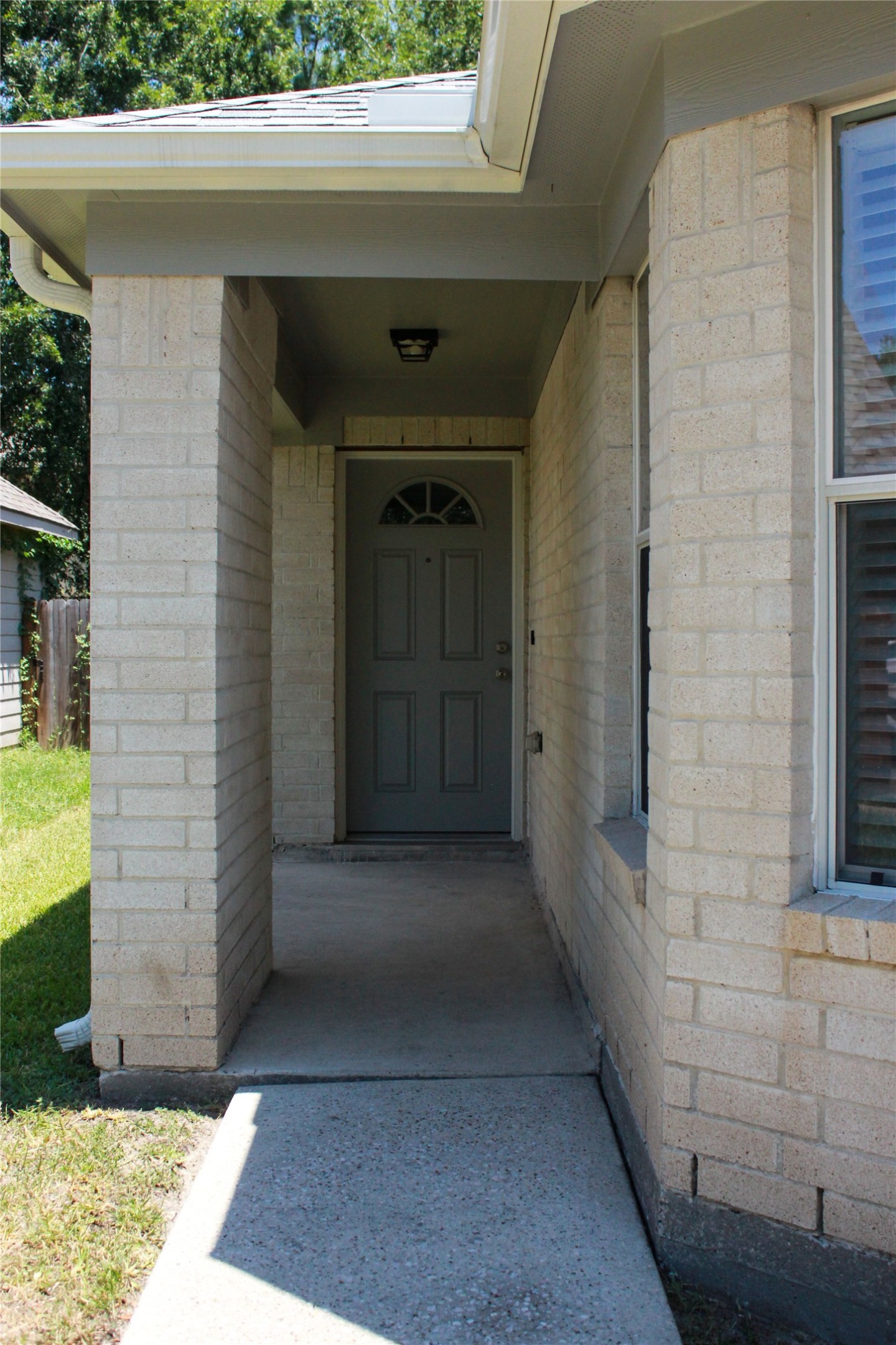 16945 Scenic Knoll Property Photo 6