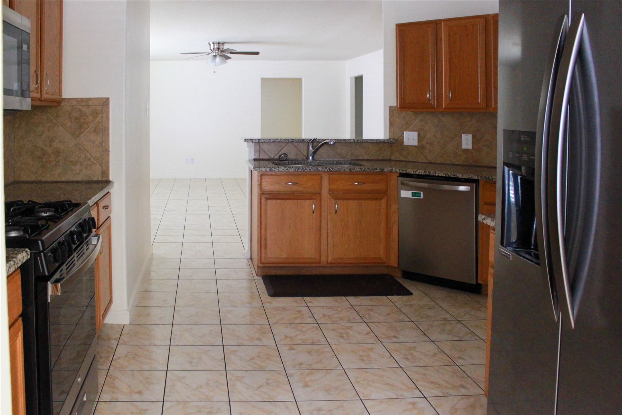 16945 Scenic Knoll Property Photo 10