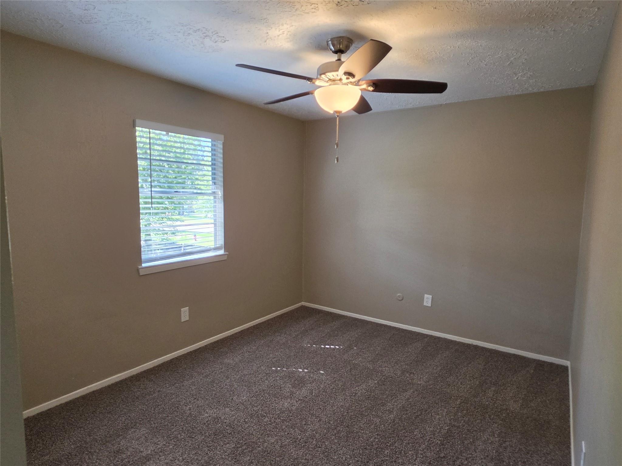 4302 Sloangate Drive Property Photo 15
