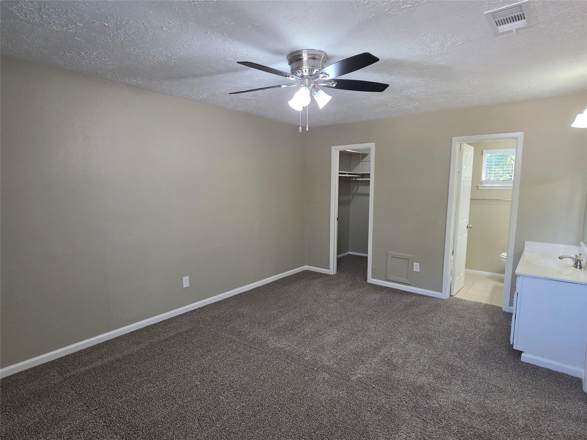 4302 Sloangate Drive Property Photo 18