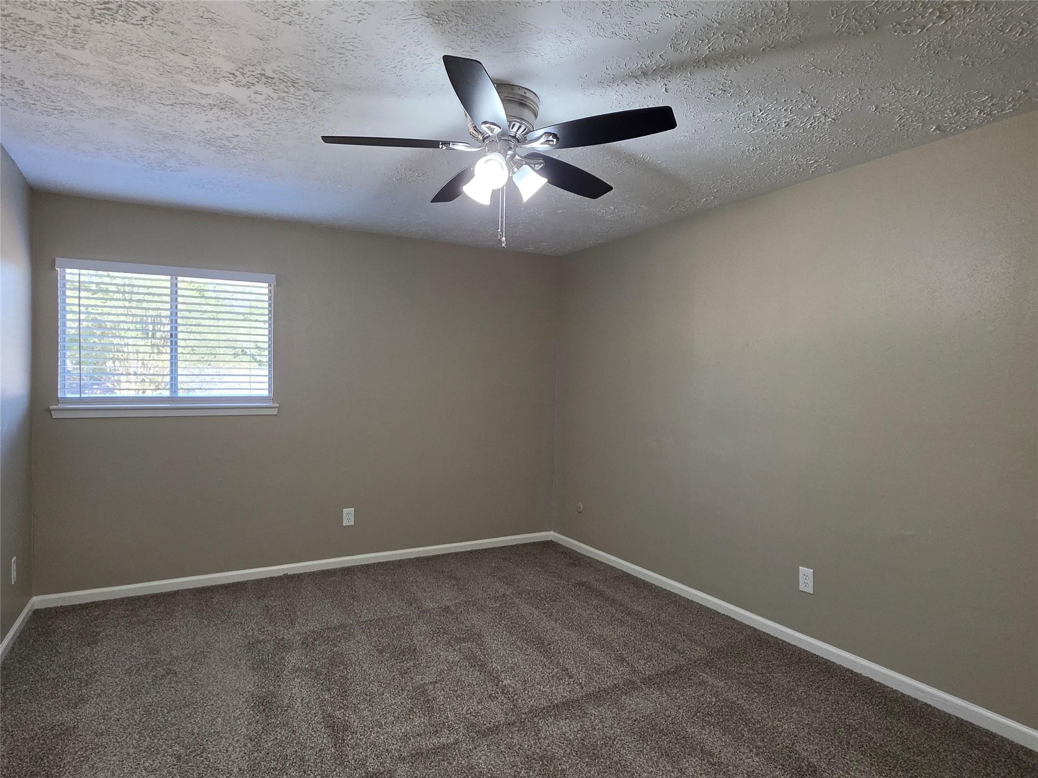 4302 Sloangate Drive Property Photo 19