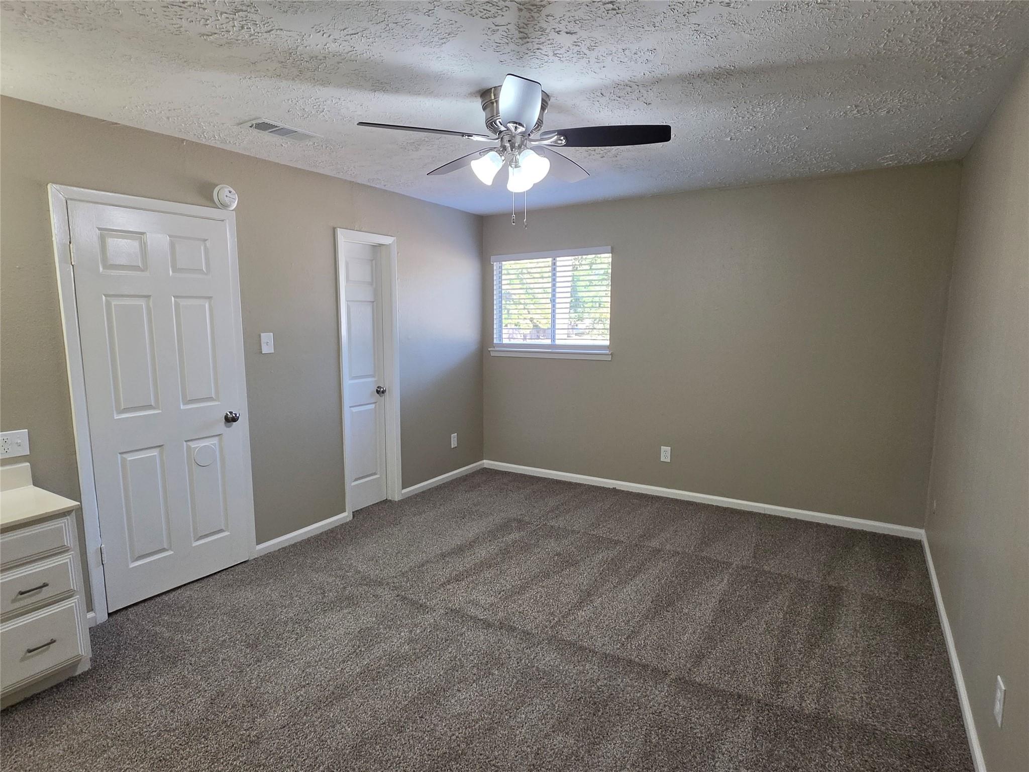 4302 Sloangate Drive Property Photo 21
