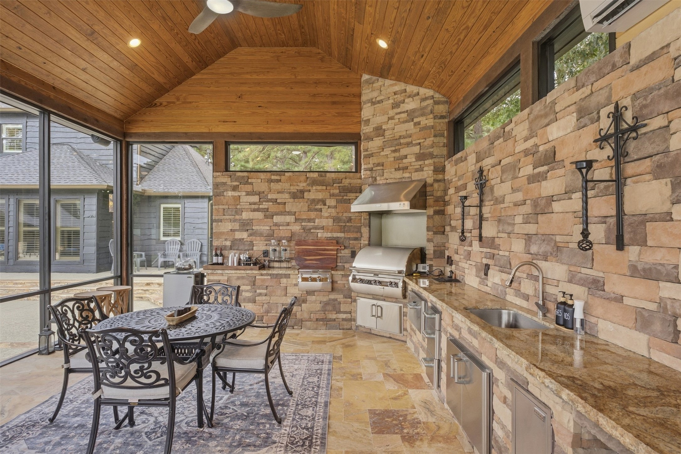 1175 Hunters Creek Way Property Photo 39