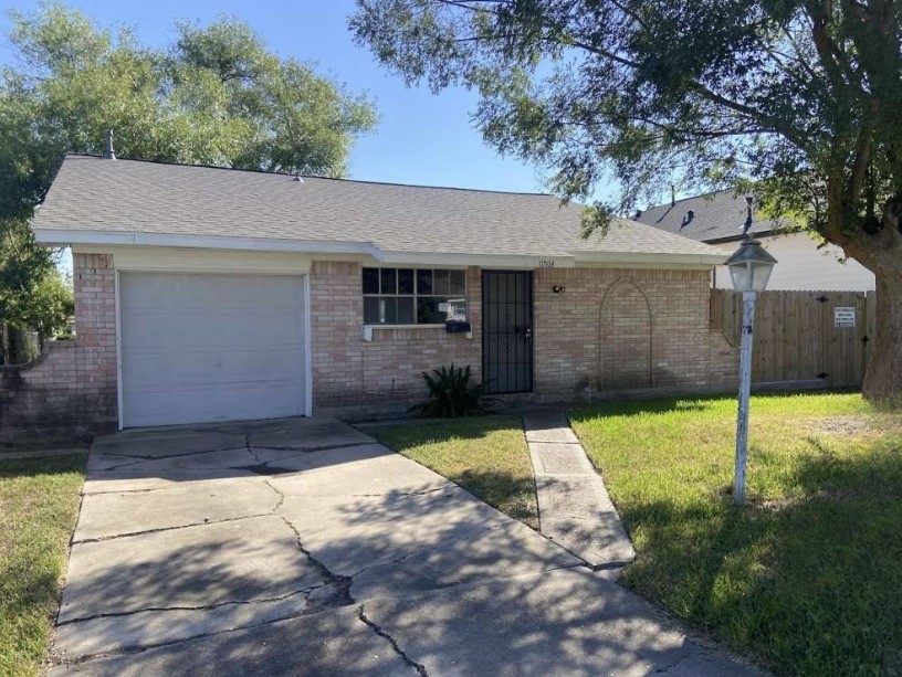 11503 Bay Cedar Drive Property Photo 1