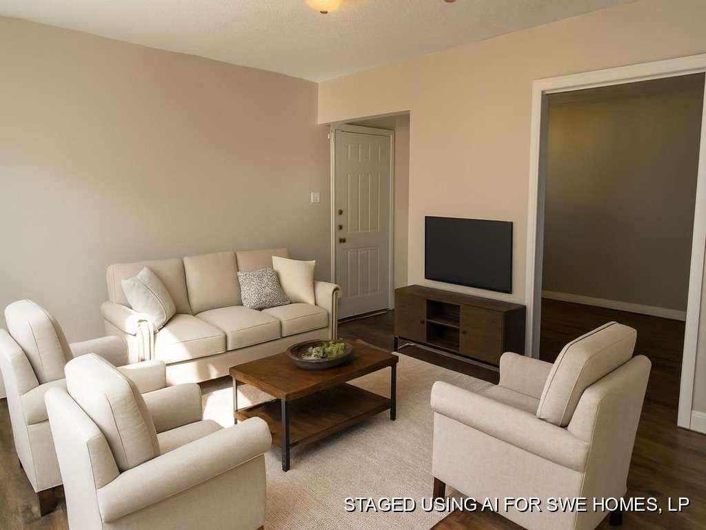 11503 Bay Cedar Drive Property Photo 3