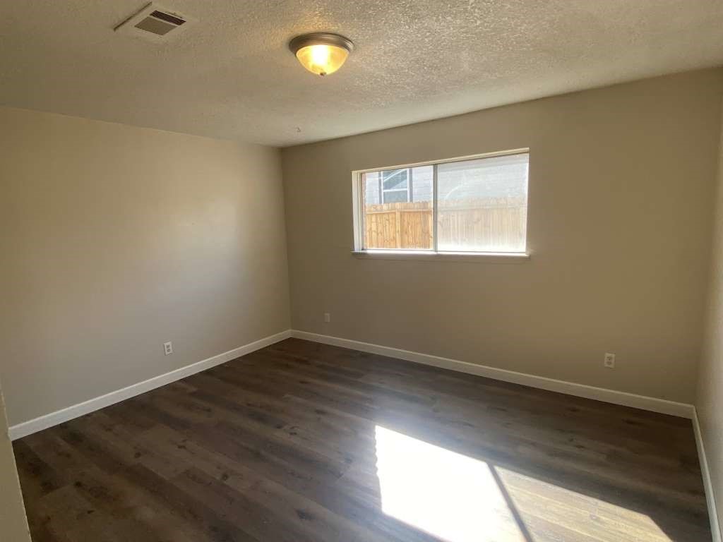 11503 Bay Cedar Drive Property Photo 9