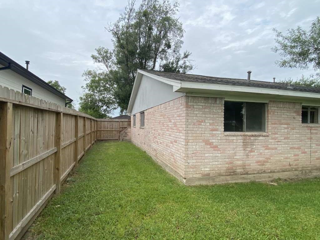11503 Bay Cedar Drive Property Photo 11