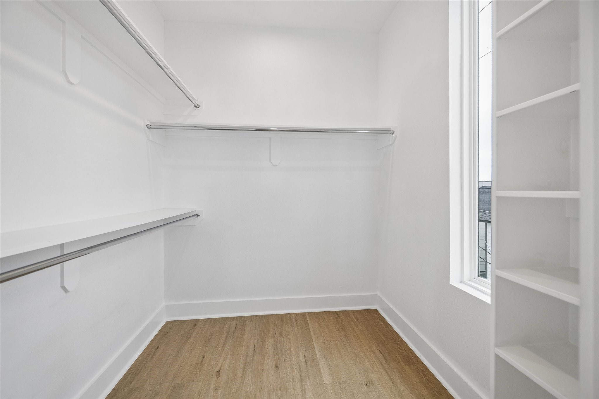 104 E 44th Street A Property Photo 15
