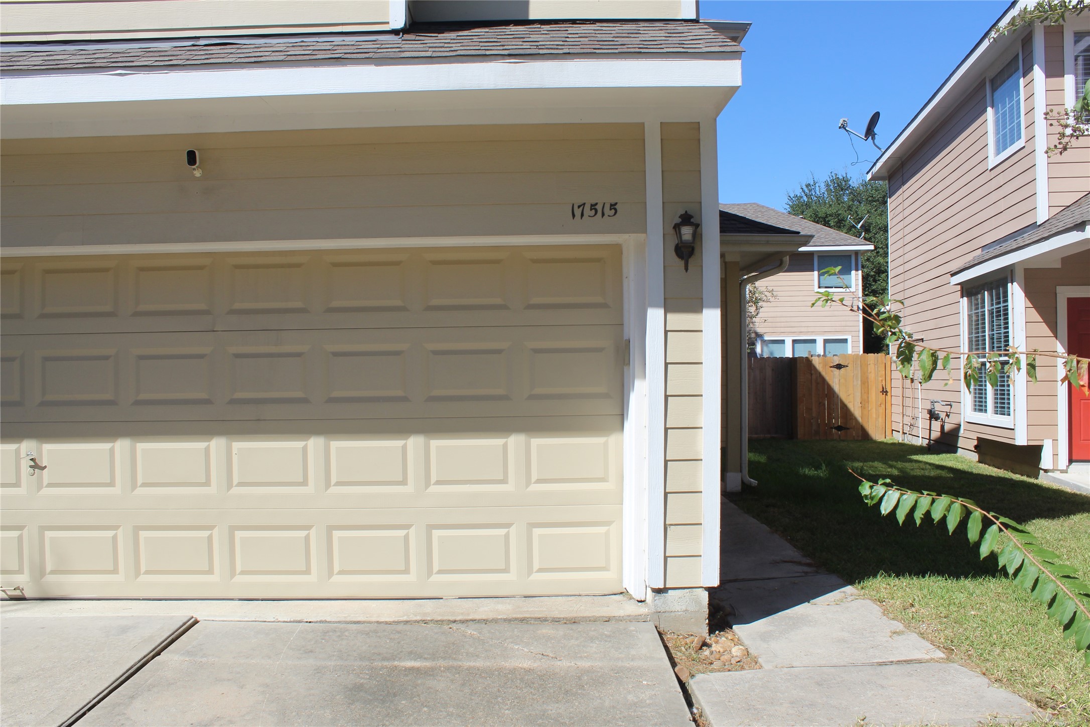 17515 Bering Bridge Ln Lane Property Photo 3