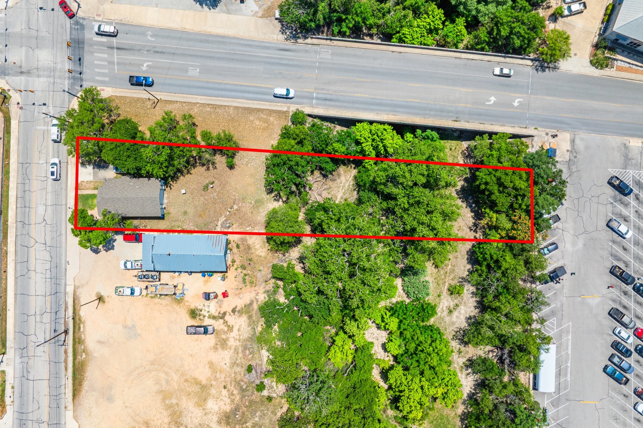 208 Francisco Lemos Street Property Photo 6
