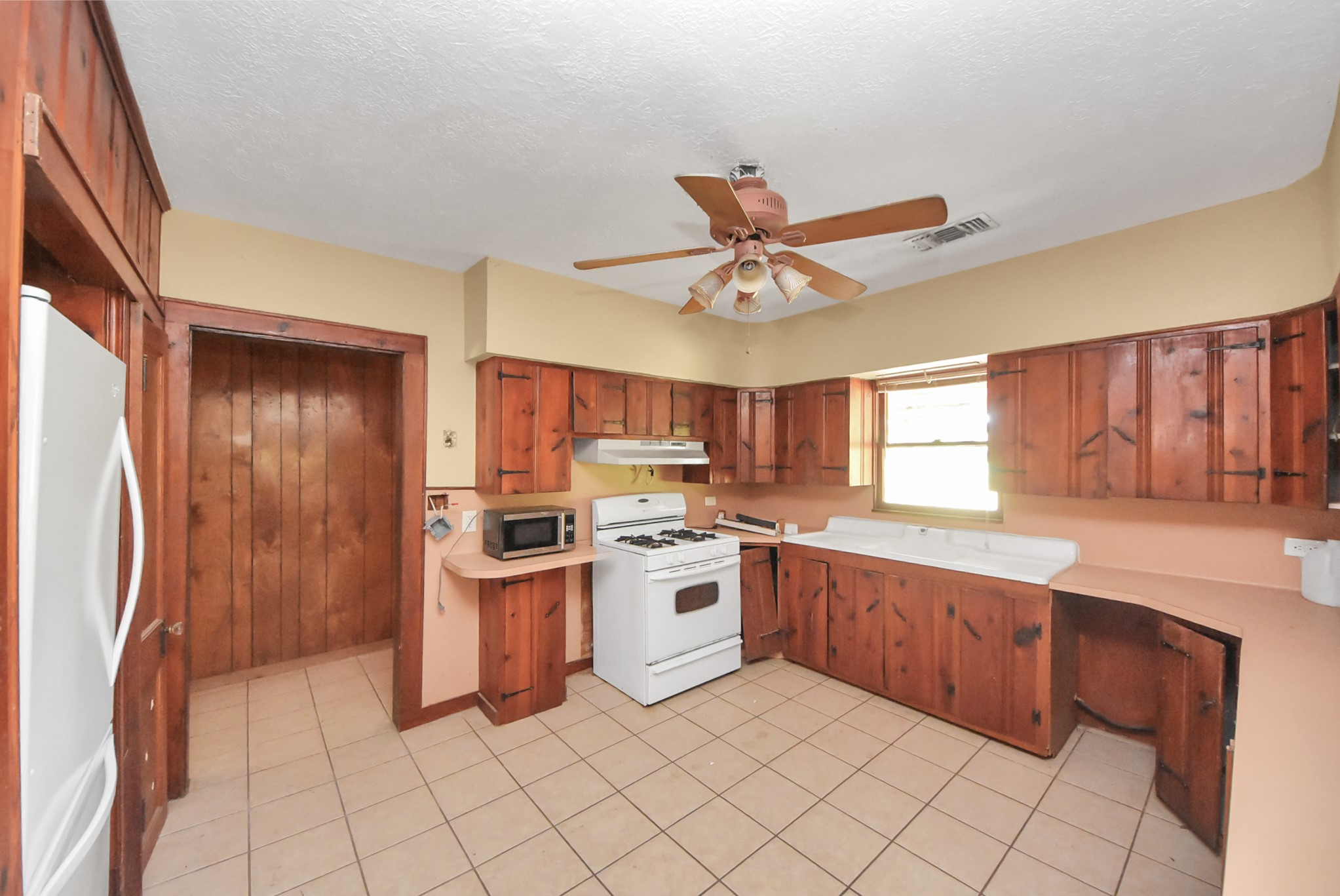 1007 Sundown Meadows Street Property Photo 8