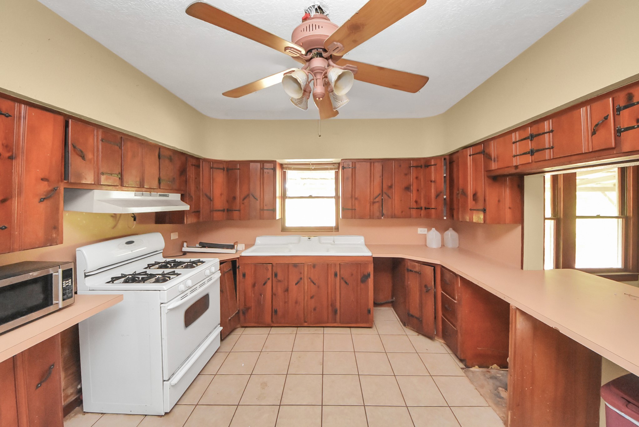 1007 Sundown Meadows Street Property Photo 9