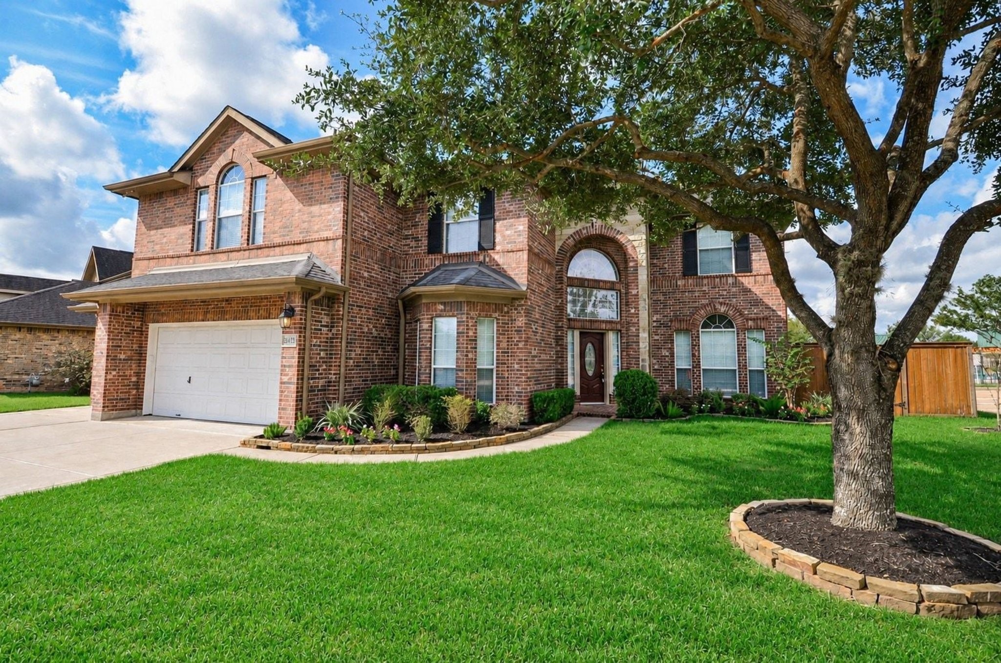 21415 Sierra Bend Drive Property Photo 1