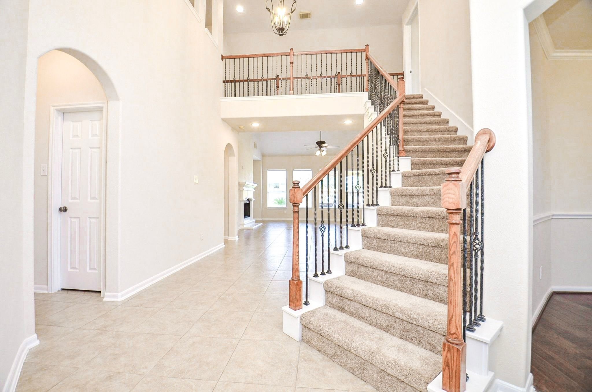 21415 Sierra Bend Drive Property Photo 6