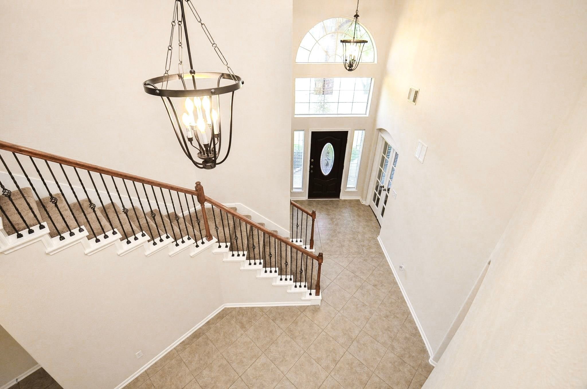 21415 Sierra Bend Drive Property Photo 10