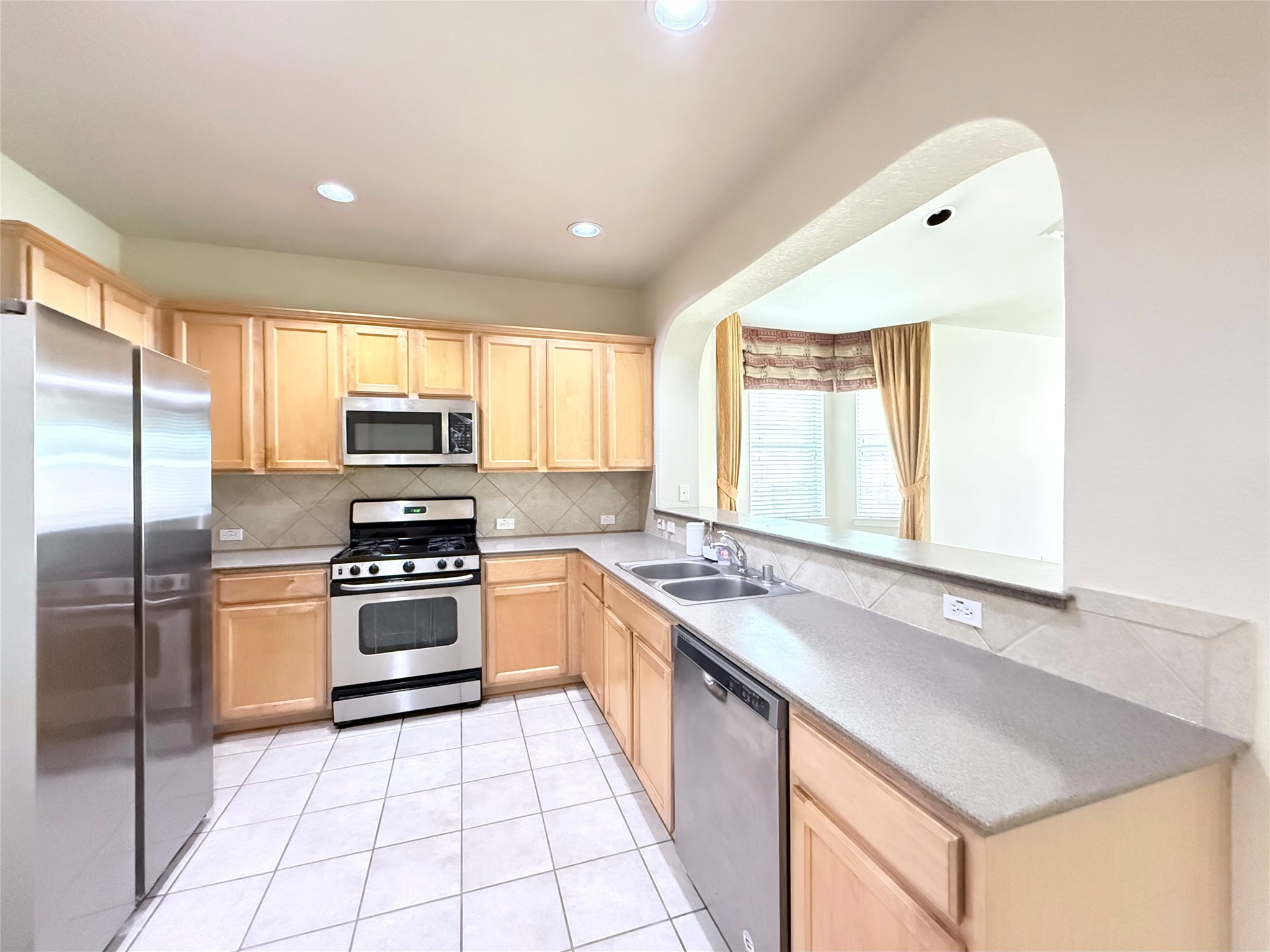 12315 Gentlebrook Drive Property Photo 6