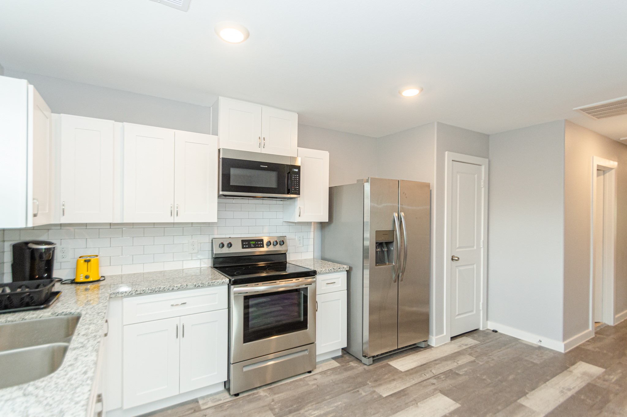 618 Maple Way Way B Property Photo 6