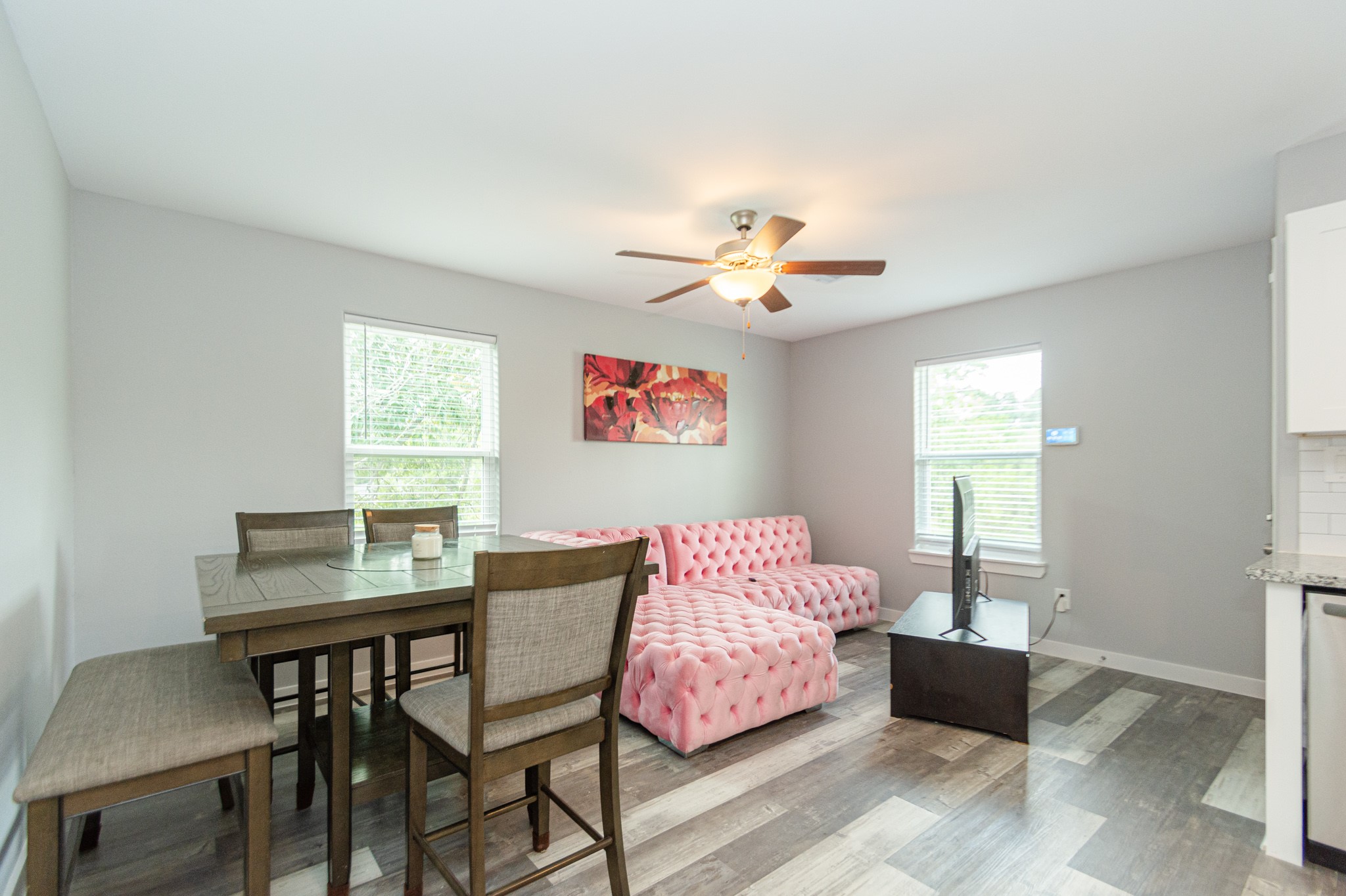 618 Maple Way Way B Property Photo 8