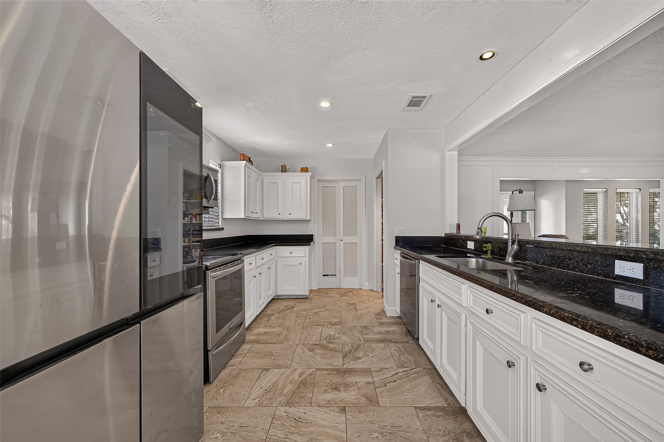 1715 Earl Of Dunmore Street Property Photo 8