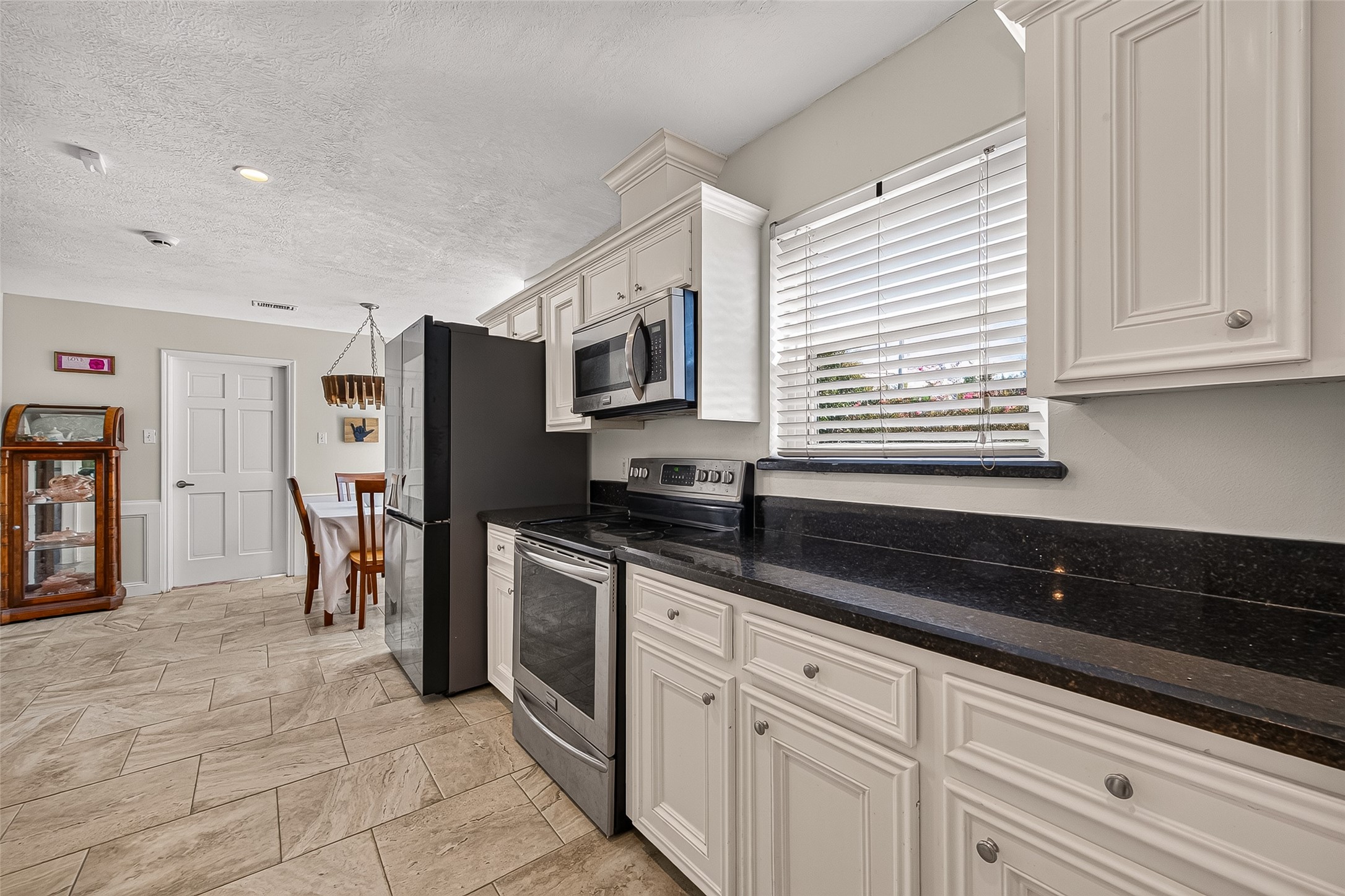 1715 Earl Of Dunmore Street Property Photo 10