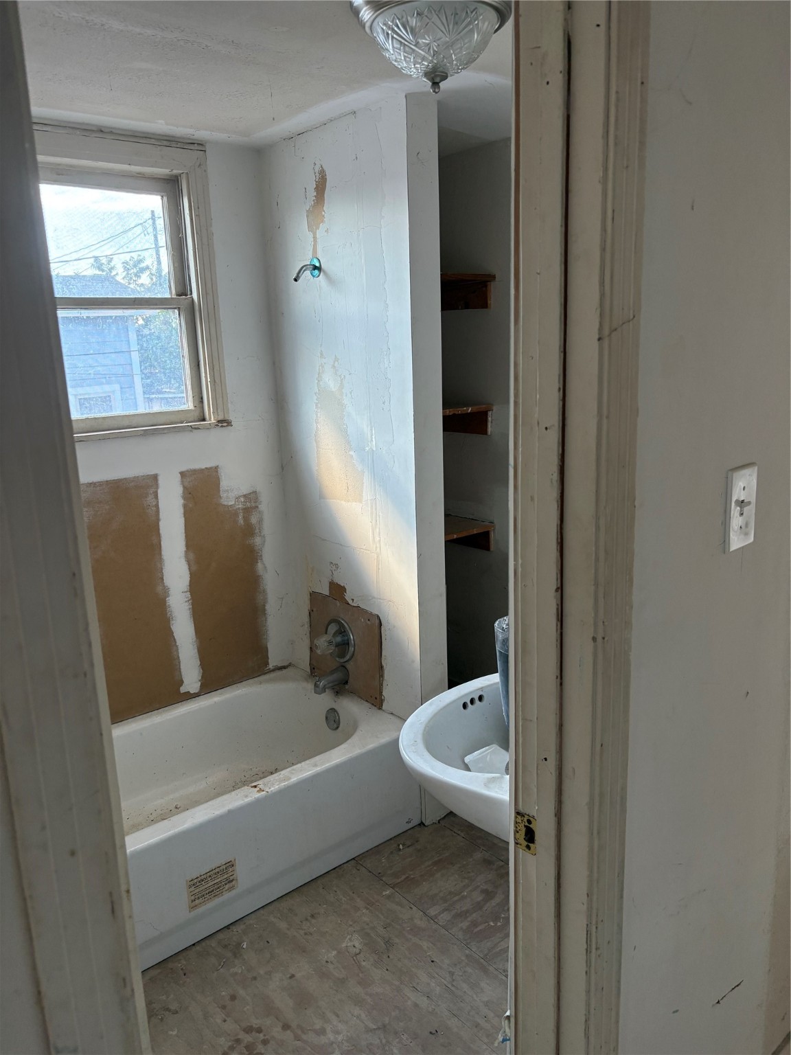 7807 Queen Street Property Photo 7