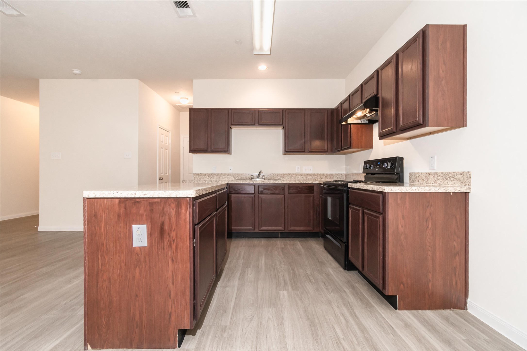 3910 Lexington Grove Court Property Photo 1