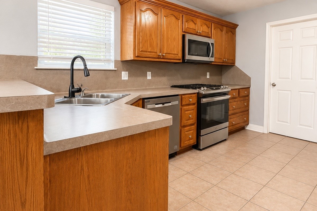 6465 Tahoe Drive Property Photo 8