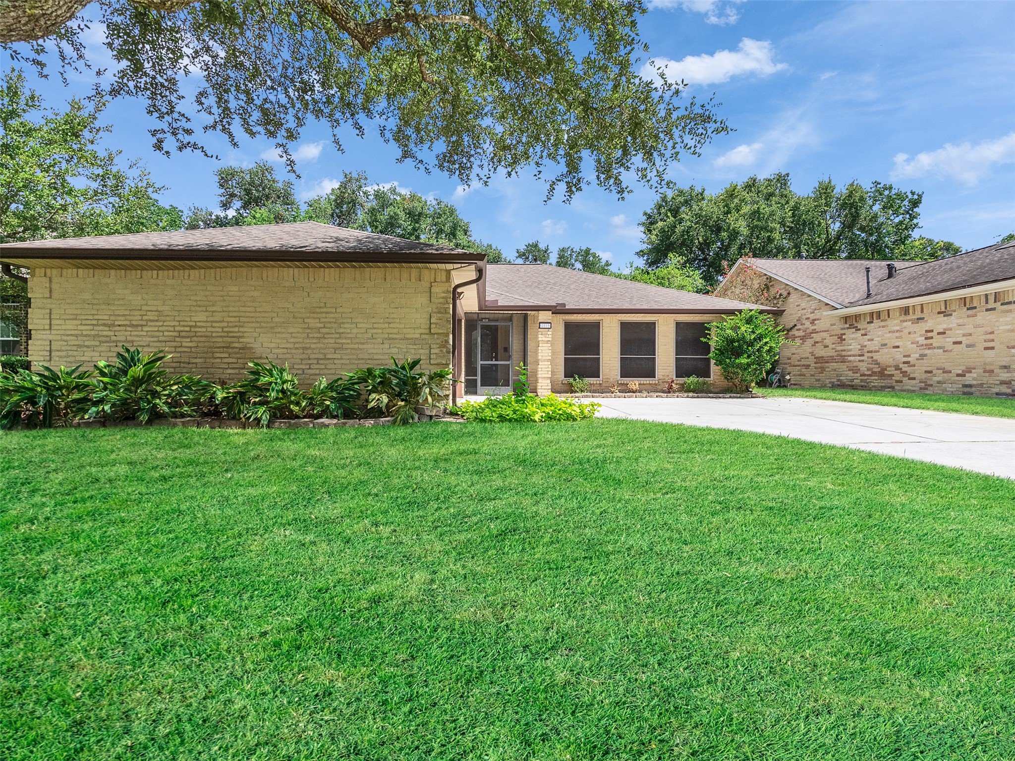 2819 Poplar Creek Lane Property Photo 36