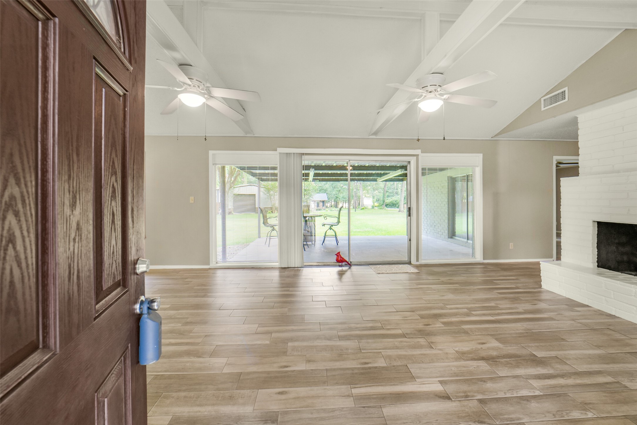 23807 Red Oak Drive Property Photo 2