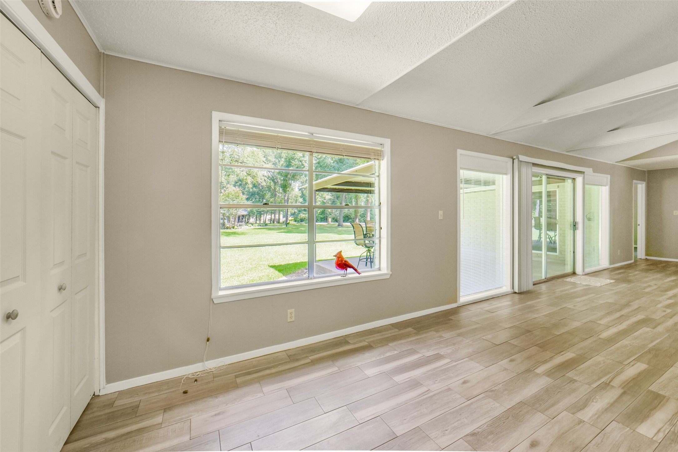 23807 Red Oak Drive Property Photo 10