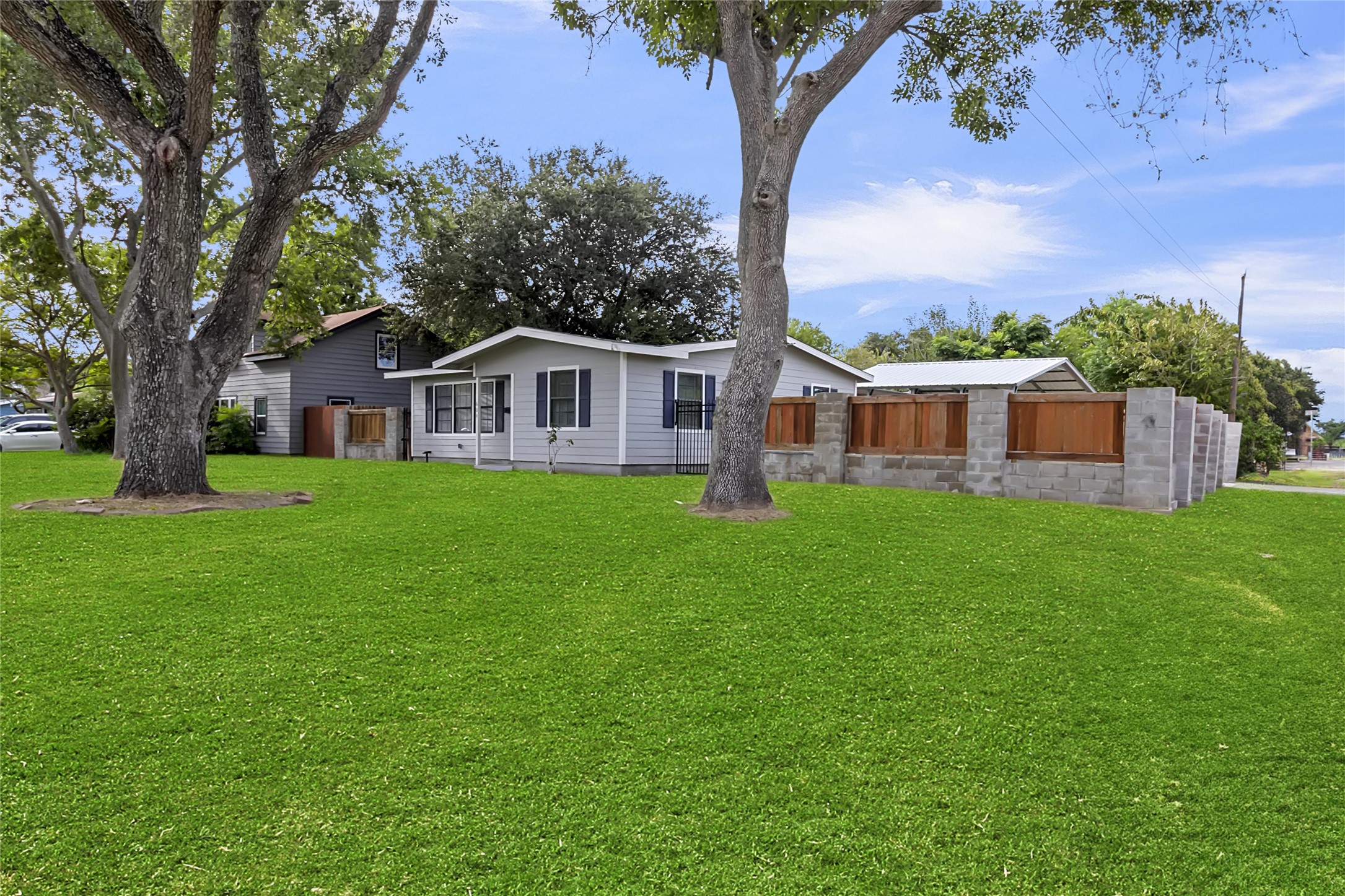 604 19th Avenue N Property Photo 15