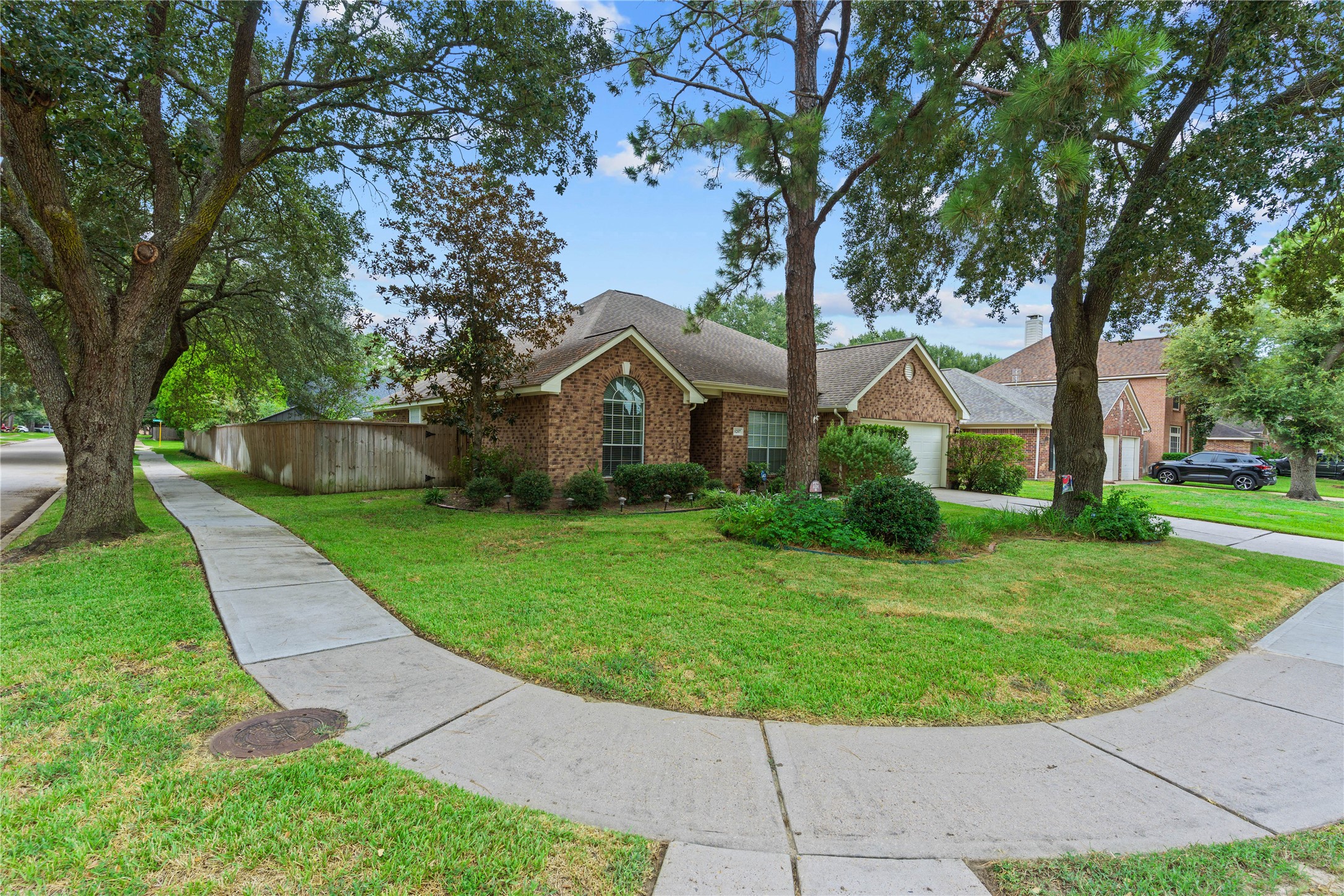 8207 Broken Timber Way Property Photo 2