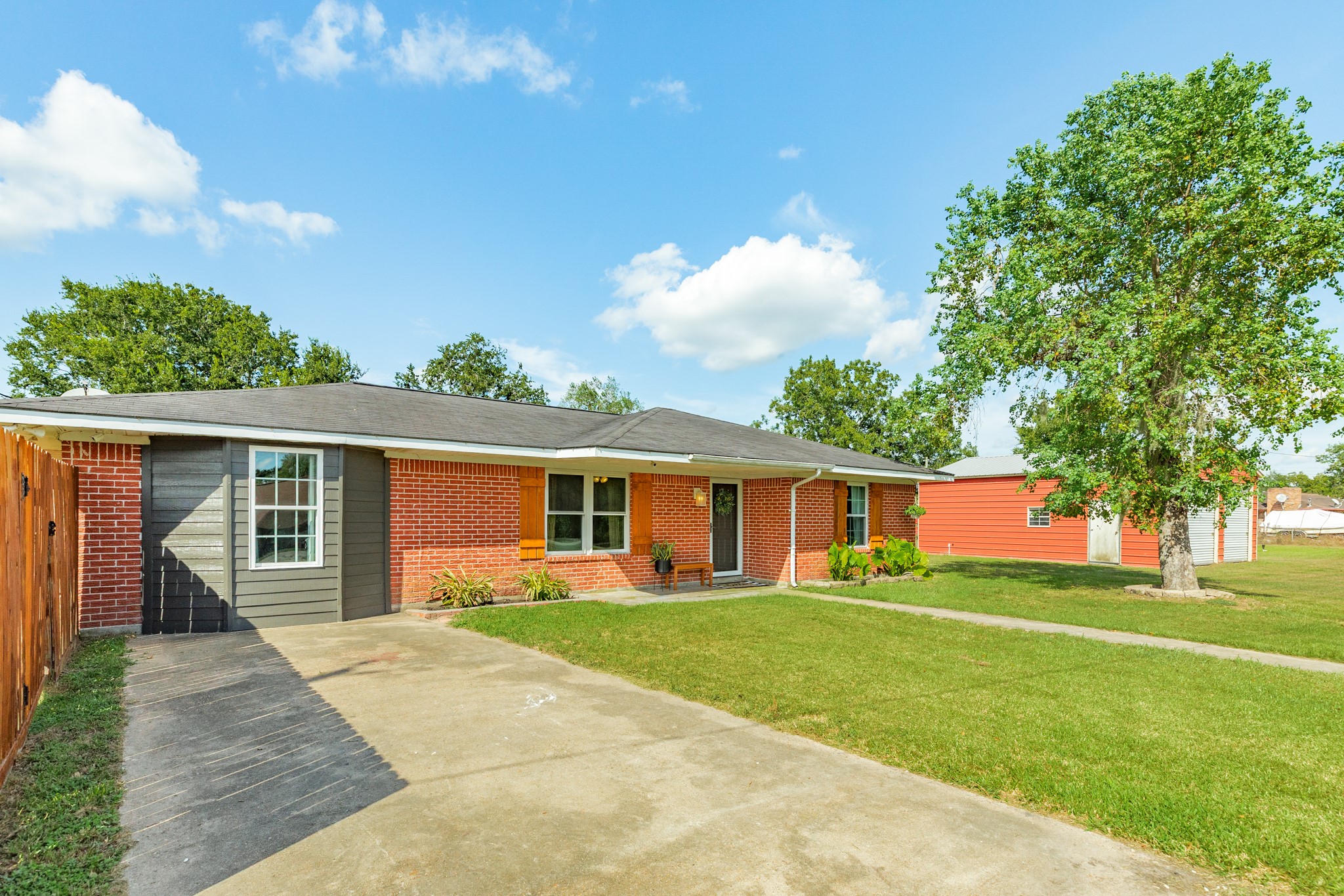 1416 Biggam Road Property Photo 2