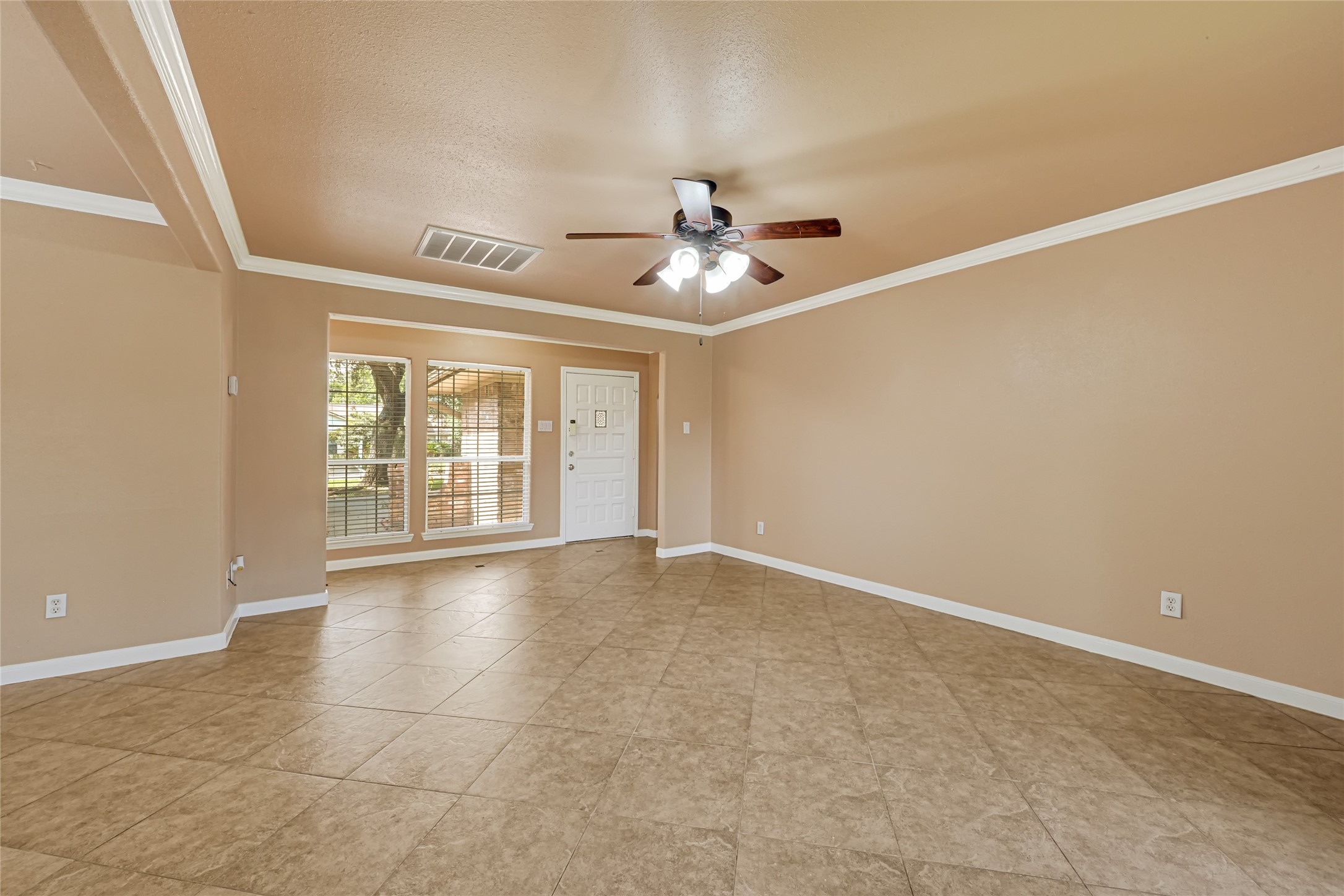 7323 Log View Drive Property Photo 20