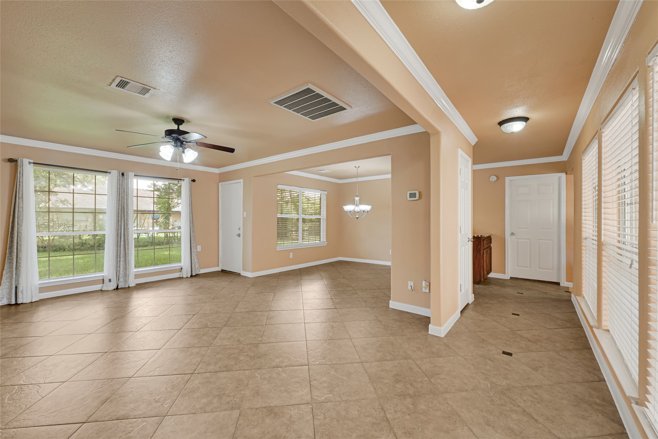 7323 Log View Drive Property Photo 24