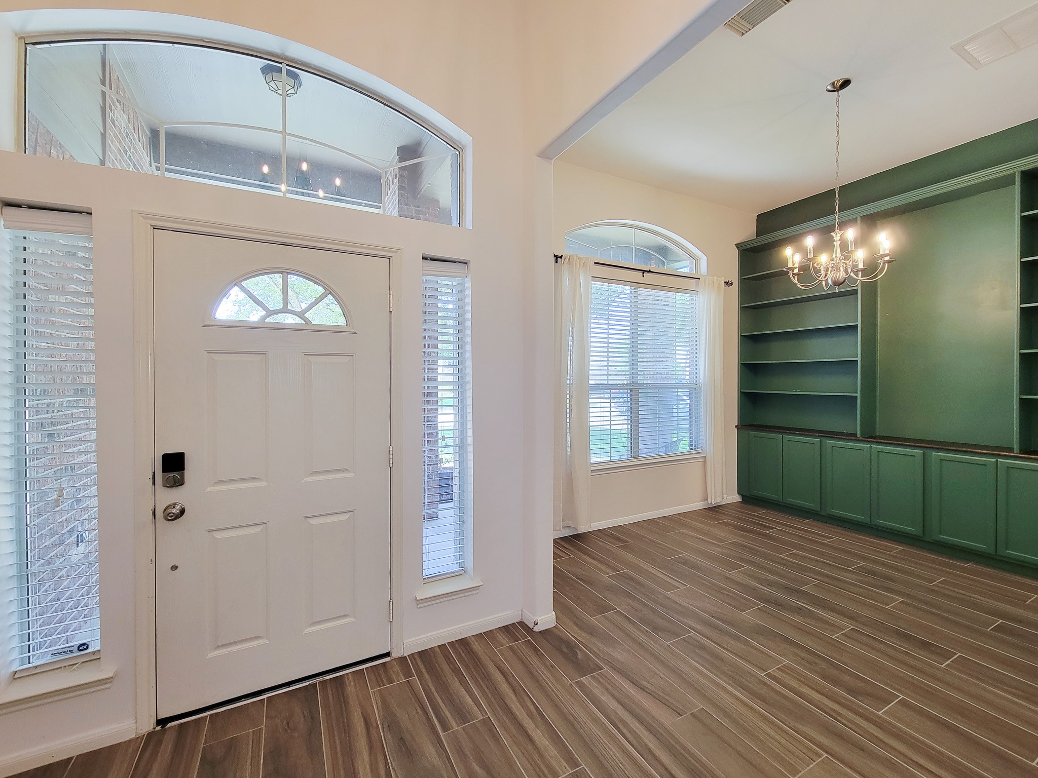 6511 Canyon Mist Lane Property Photo 7