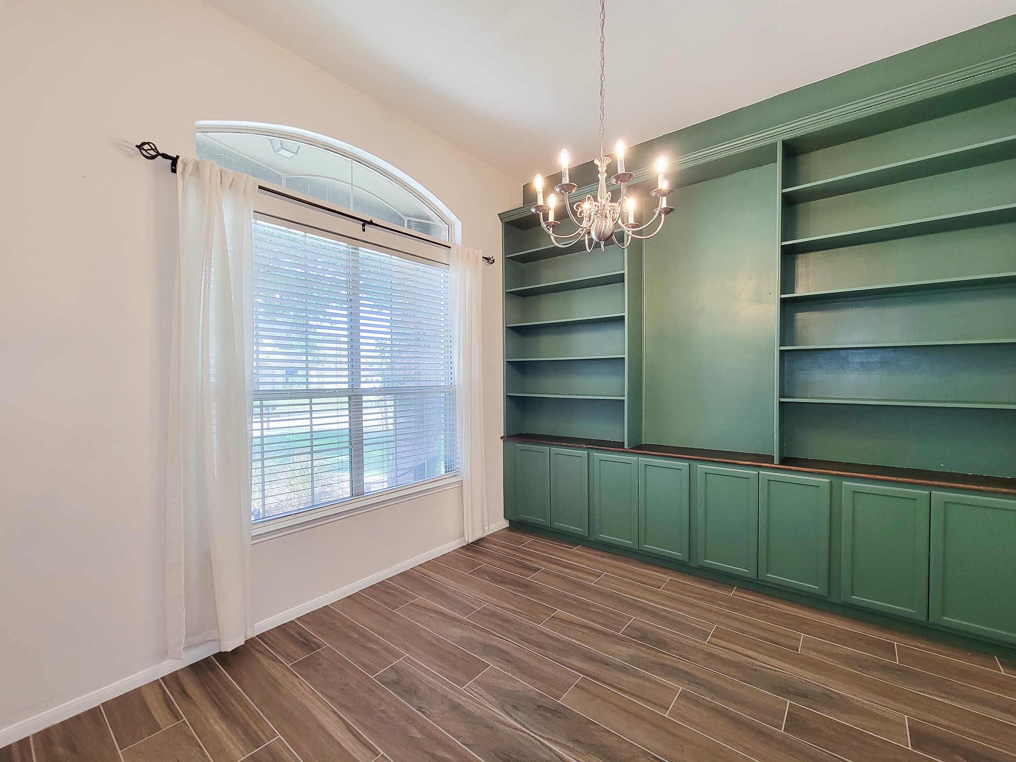 6511 Canyon Mist Lane Property Photo 8