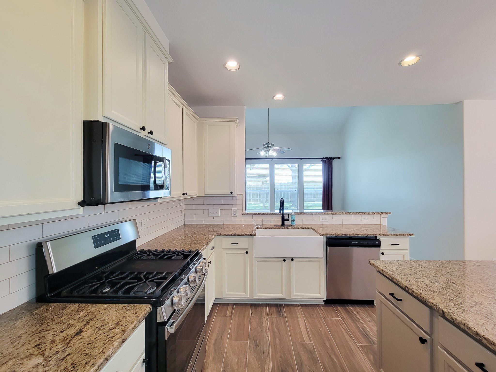 6511 Canyon Mist Lane Property Photo 10