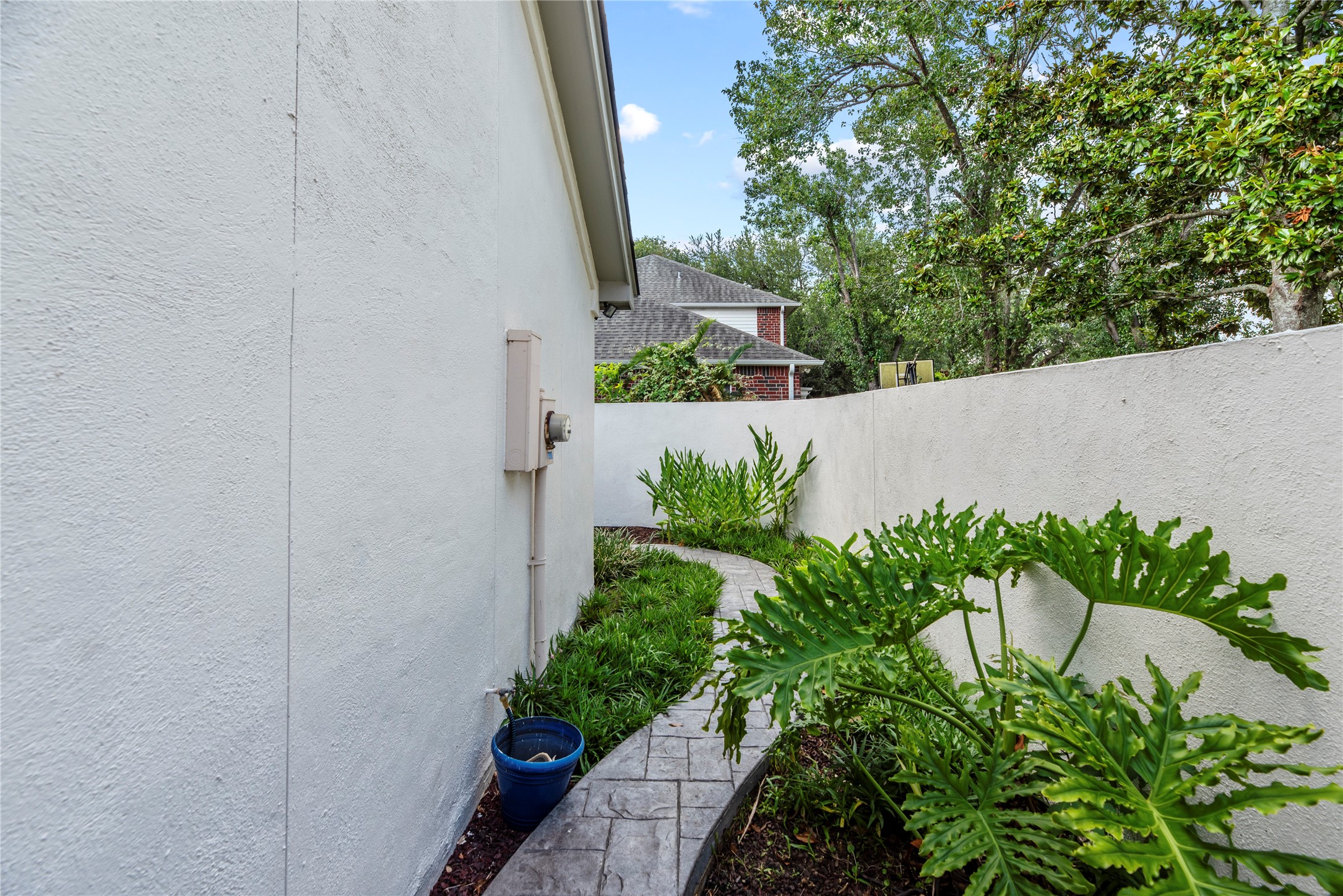 4815 Diamond Springs Drive Property Photo 42