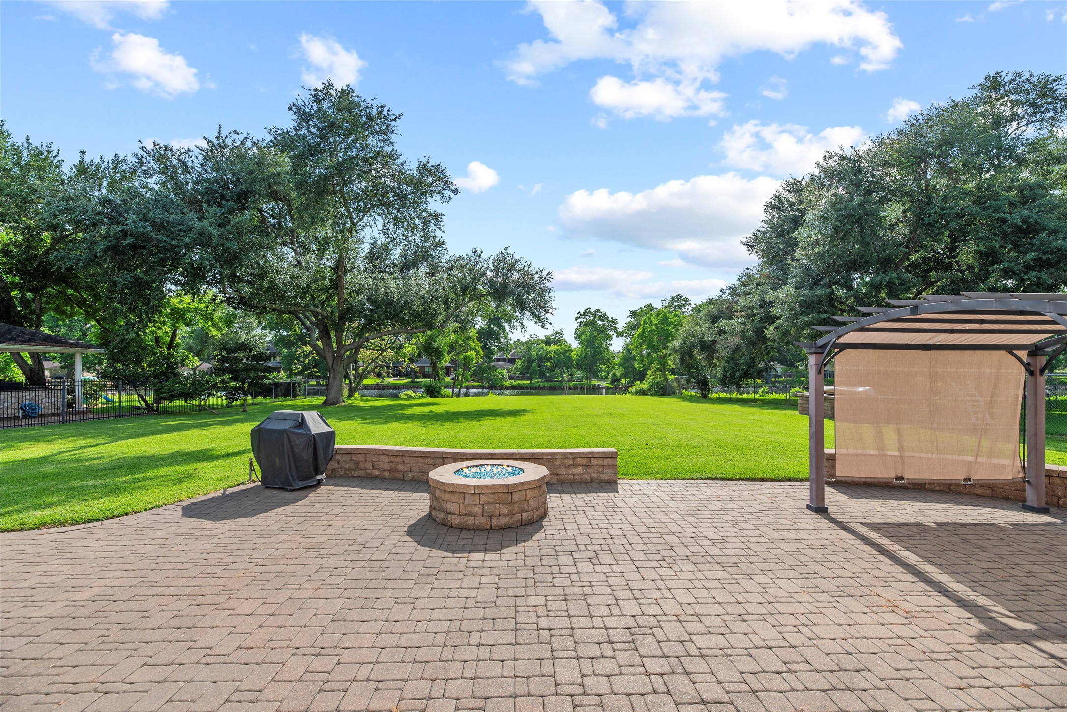 4815 Diamond Springs Drive Property Photo 45