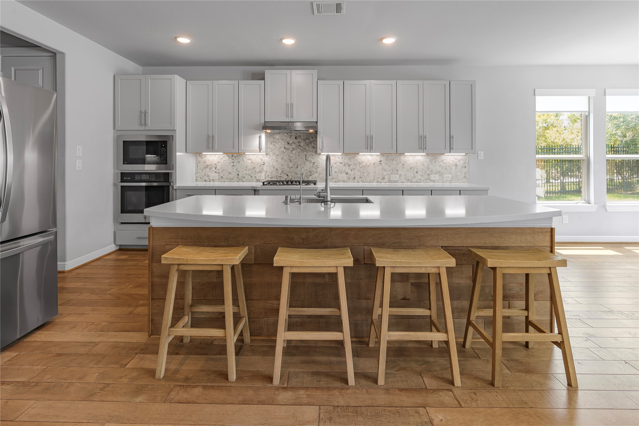 11 Winter Thicket Place Property Photo 12