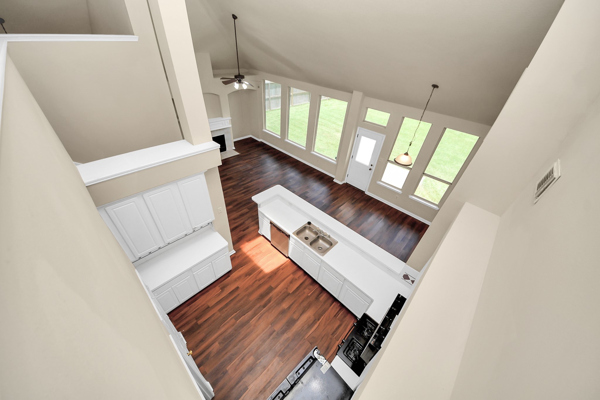 530 Majestic Ridge Drive Property Photo 16