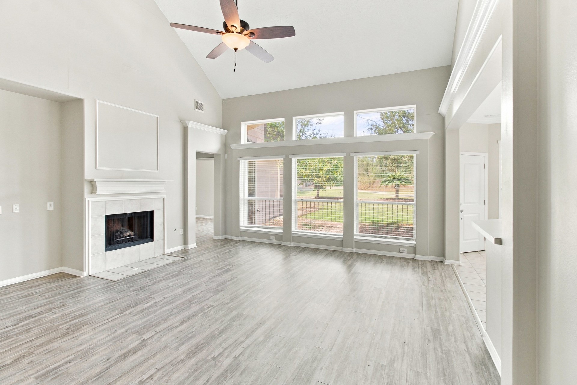 2208 Palm Lagoon Drive Property Photo 3